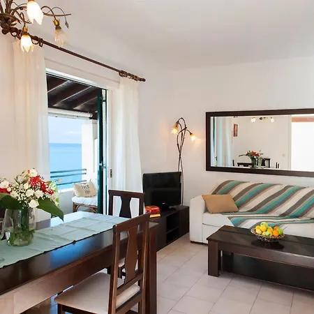 Feriehus Glyfada Sea View *
