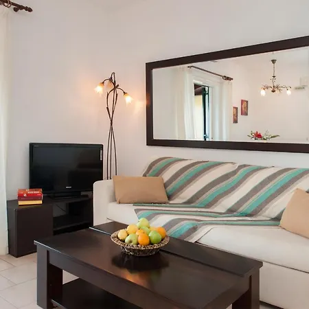 Feriehus Glyfada Sea View *